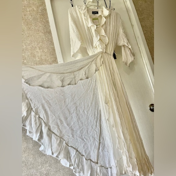 Sybil Vintage White Tweed-Knit Ruffled Maxi Dress - Picture 3 of 10